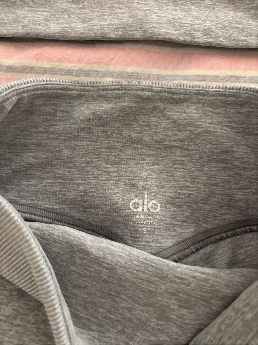 grey alo yoga workout set small - Picture 2 of 5